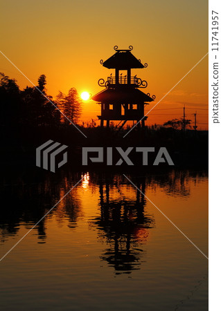 Sunset over the Karako ruins 11741957