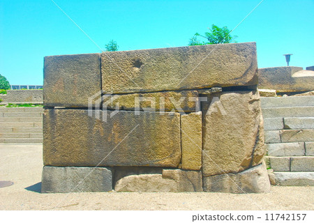 Osaka Castle's "Tenri guard partition gate track" (Osaka Castle Park / Osaka prefecture Osaka shi Chuo-ku Osaka Castle) Osaka Castle's "Tenri guard partition gate track" (Osaka Castle Park / Osaka prefecture Osaka shi Chuo-ku Osaka Castle) 11742157