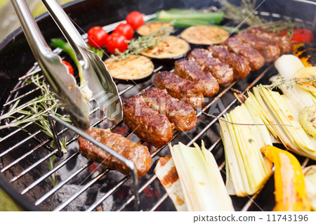 grilled kebab and vegetables 11743196