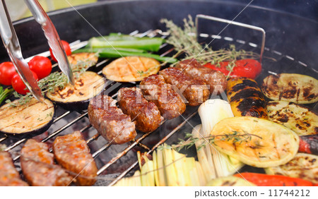 grilled kebab and vegetables grilled kebab and vegetables 11744212