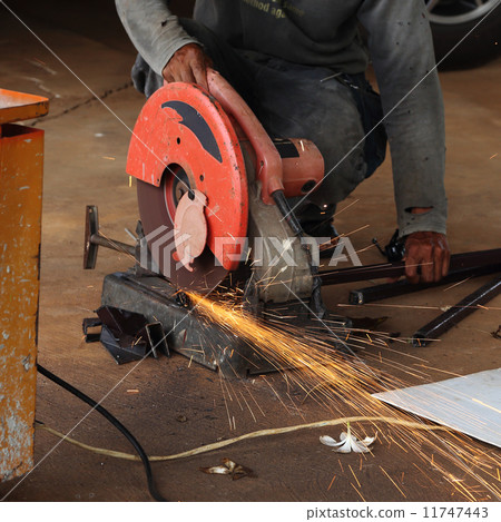 Worker cutting steel rod Worker cutting steel rod 11747443