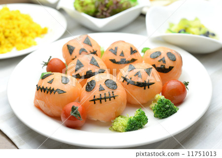 Halloween Halloween 11751013