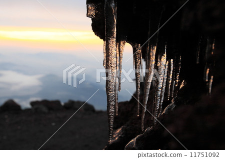 Fuji _ ice _ 2 _ 0027 11751092
