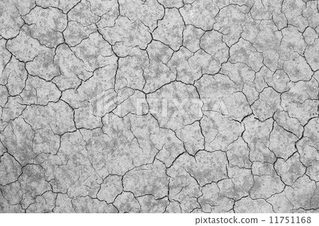 cracked soil 11751168