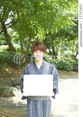 Yukata men with whiteboard 11751407