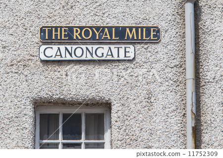 Edimburgh - Royal Mile plate 11752309