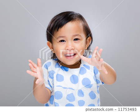 Baby clap hand Baby clap hand 11753493