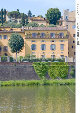 Florence river bank view Florence river bank view 11755465
