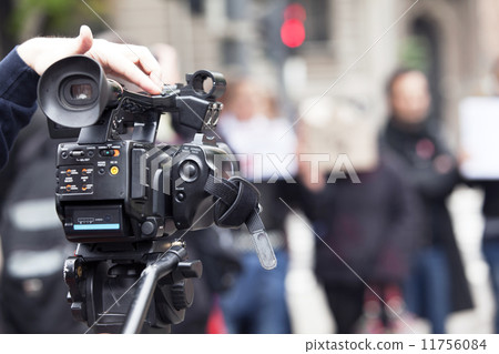 Video camera 11756084