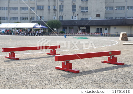 Balance beam 11761618