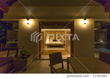Jungle resort image 11761991