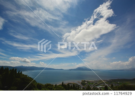 Sakurajima in the summer and Kagoshima bay (Jinjiang bay) 11764929