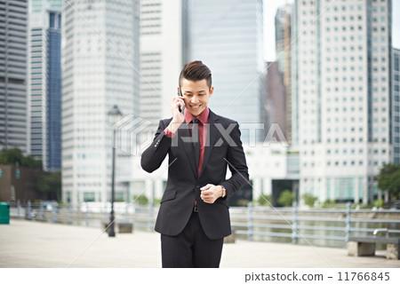 Businessman in the City Businessman in the City 11766845