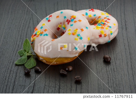 Donut Donut 11767911
