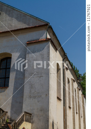 Old Synagogue Izaaka in Kazimierz district of Krakow, Poland 11767921