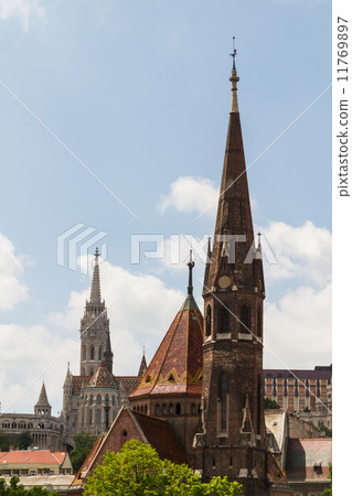 view of landmarks in Budapest 11769897