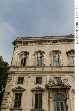 Rome, the Consulta building in Quirinale square. 11771539
