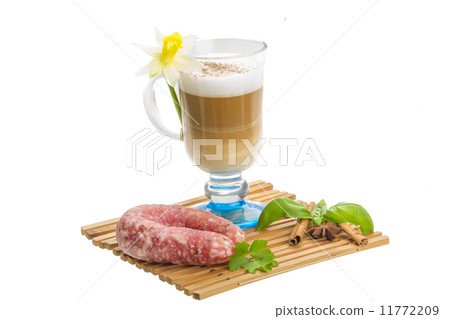 Coffee Late with Flower, mint, star-anise and cinnamon 11772209