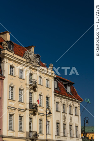 Castle Square in Warsaw, Poland 11772279