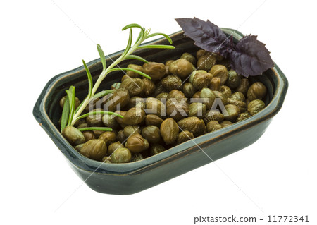 Capers in the bowl 11772341