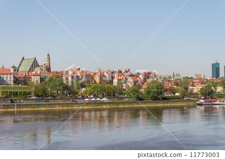 Old Town by the river Vistula picturesque scenery in the city of 11773003