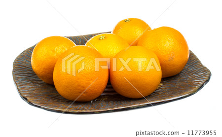 Heap of oranges in the dish Heap of oranges in the dish 11773955