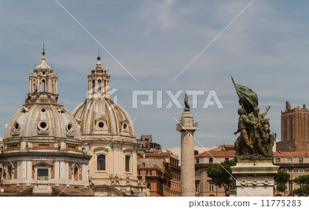 Chiesa del Santissimo Nome di Maria al Foro Traiano and Santa Ma 11775283