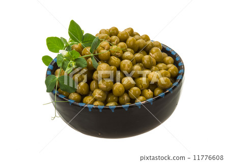 Marinated green peas 11776608