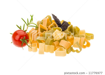 Macaroni - hearts of various color 11776977