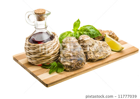 Fresh oyster Fresh oyster 11777039