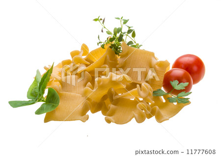 Beshbarmak pasta 11777608