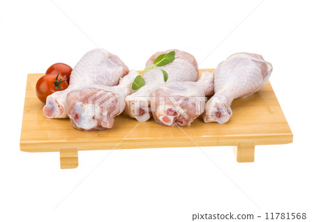 Raw chicken legs Raw chicken legs 11781568