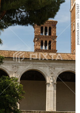 Great church in center of Rome, Italy. 11782887