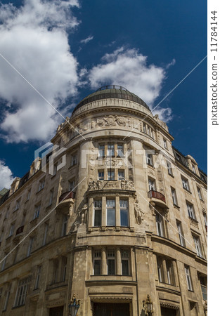 typical buildings 19th-century in Buda Castle district of Budape typical buildings 19th-century in Buda Castle district of Budape 11784144