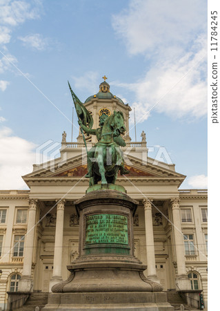 Brussels city view 11784245