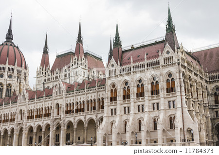 Budapest, the building of the Parliament (Hungary) 11784373