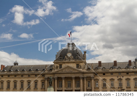 Historic building in Paris France 11786345