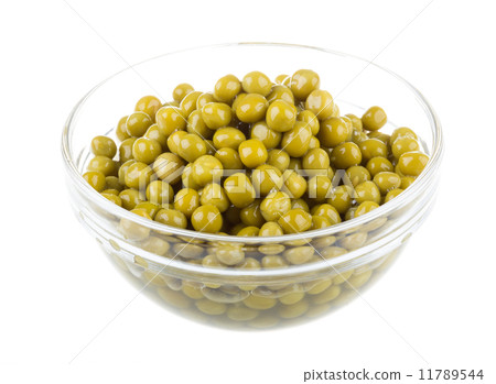 green peas, in a bowl, isolated, white background green peas, in a bowl, isolated, white background 11789544