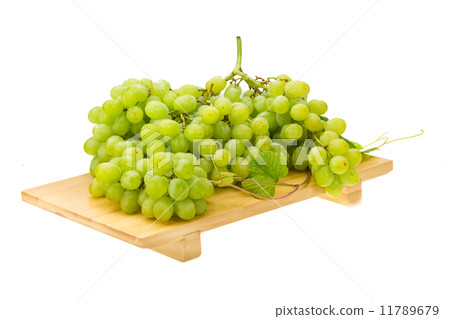 圖庫照片: green bright grape