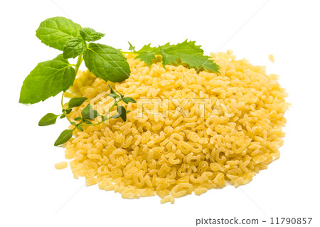 Kids macaroni 11790857