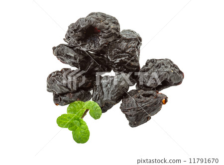 Dry plum 11791670