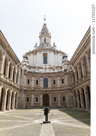Great church in center of Rome, Italy. 11793107