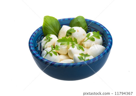 Mozzarella with herbs 11794367