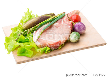 Raw t-bone steak 11794427