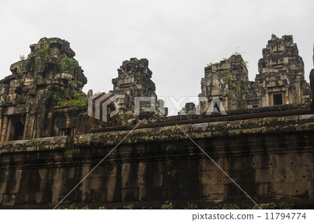 Angkor Wat complex Angkor Wat complex 11794774