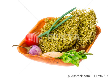 Green raw noodles 11796993