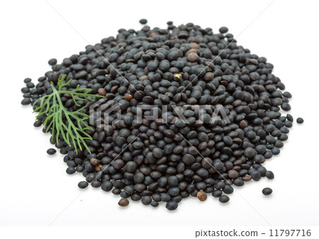 Black lentils heap Black lentils heap 11797716