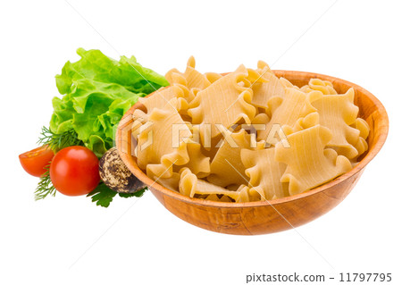 Raw pasta 11797795
