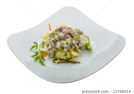 Raw octopus salad 11798014