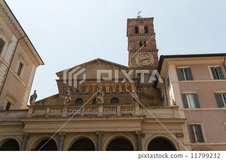 St. Maria in trastevere, Rome, italy St. Maria in trastevere, Rome, italy 11799232